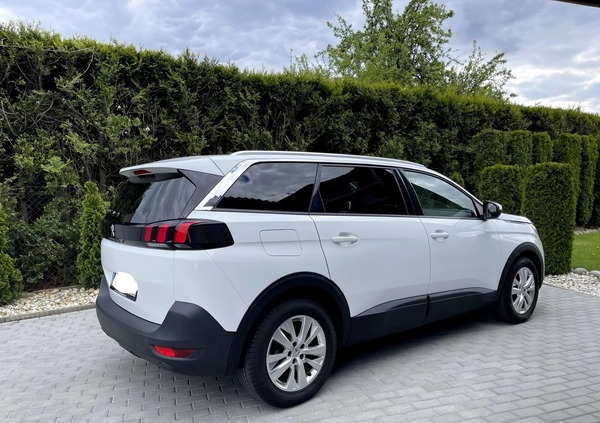 Peugeot 5008 cena 59900 przebieg: 217450, rok produkcji 2018 z Biała małe 667